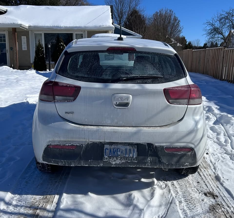 2023 Kia Rio 5 LX - photo 2
