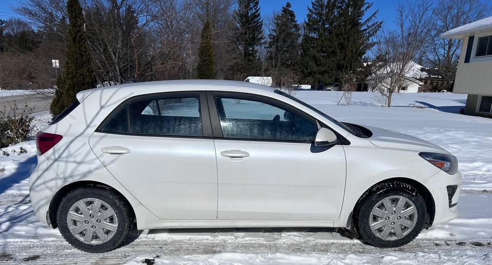 2023 Kia Rio 5 LX - photo 3