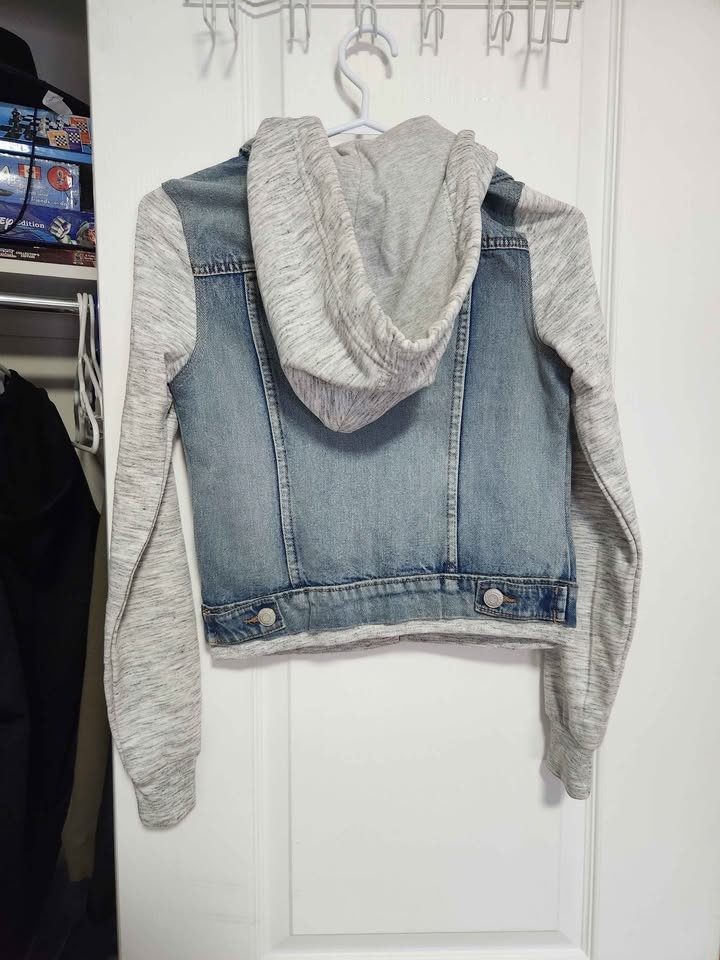 EIGHTYTWO Denim Jacket with Hoodie Sleeves – XS – Trendy Layered - photo 2