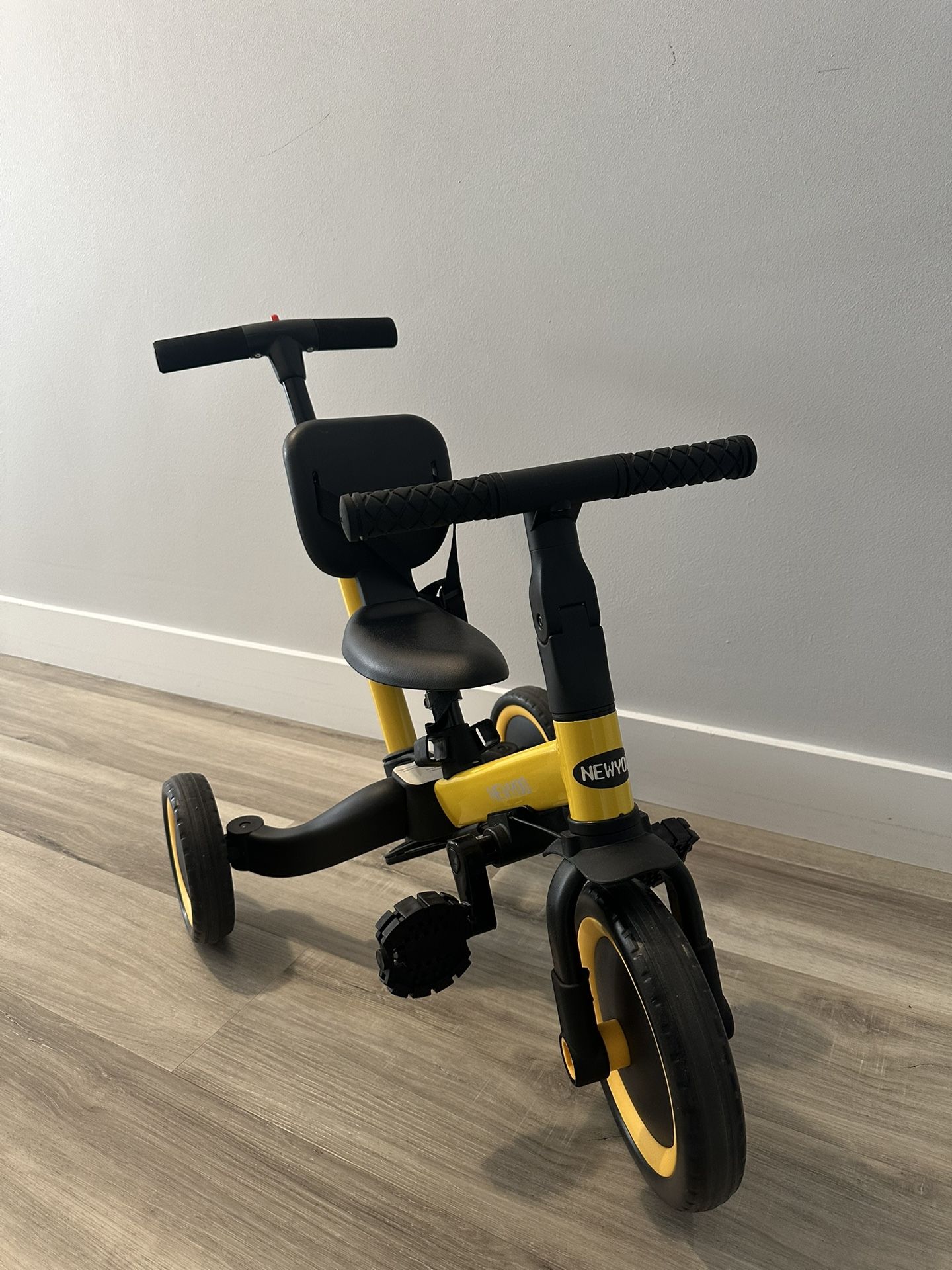 New Yoo Tricycle for Toddlers 1-3, 5 in 1 Baby Balance Bike - photo 3
