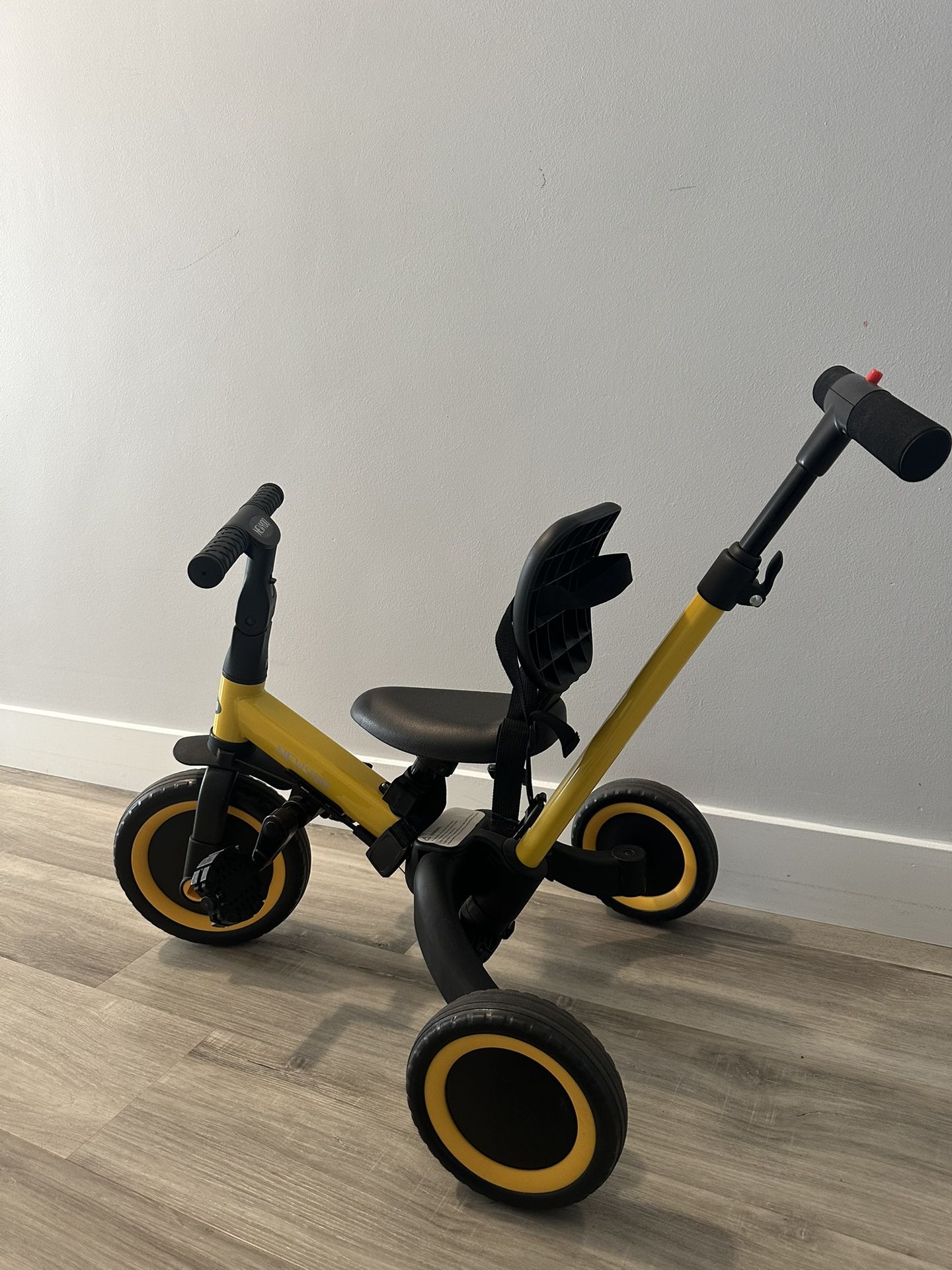 New Yoo Tricycle for Toddlers 1-3, 5 in 1 Baby Balance Bike - photo 4