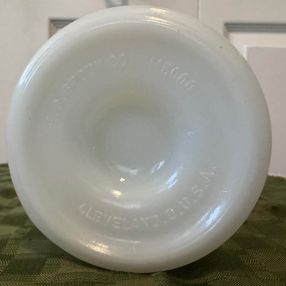 E.O. Brody Co Milk Glass Pedestal Vase - photo 4