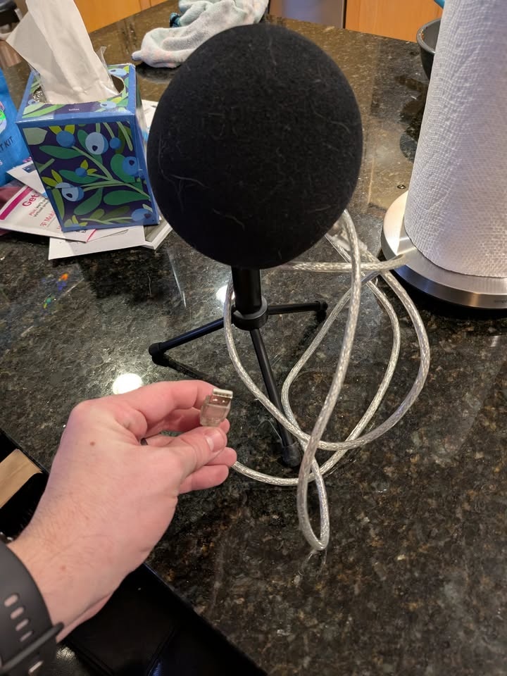Blue Yeti Snowball USB Microphone w/ Stand, Cable, Pop Filter - photo 2