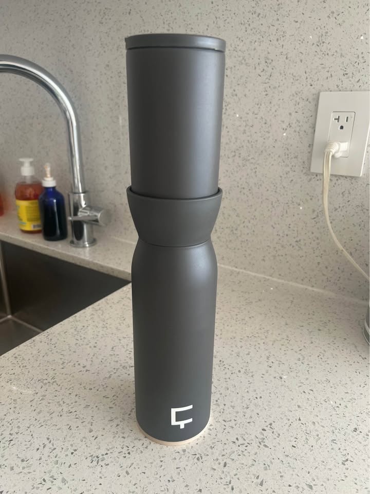 Hitch 2-1 Bottle for Sale - photo 2