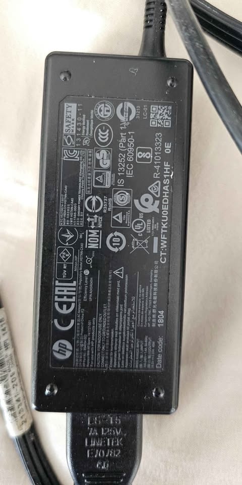 HP 45W Laptop Charger - photo 2
