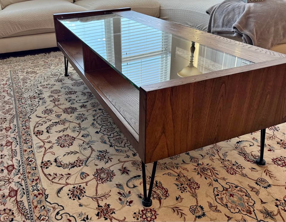 Modern Wood & Glass Coffee Table – Mid-Century Style