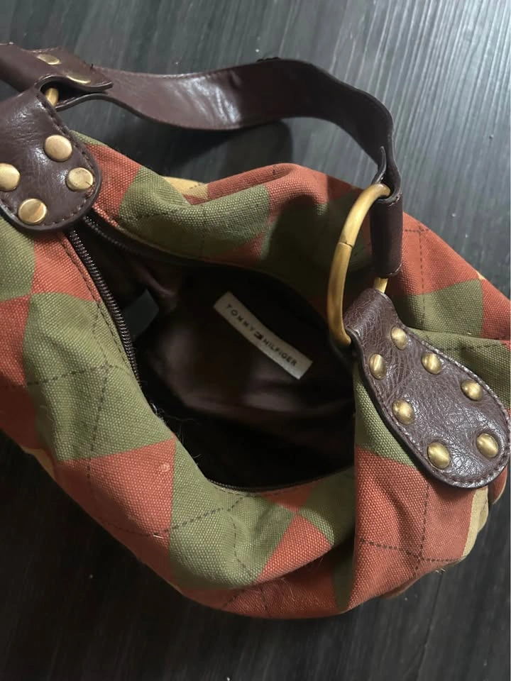 Tommy Hilfiger Purse - photo 2