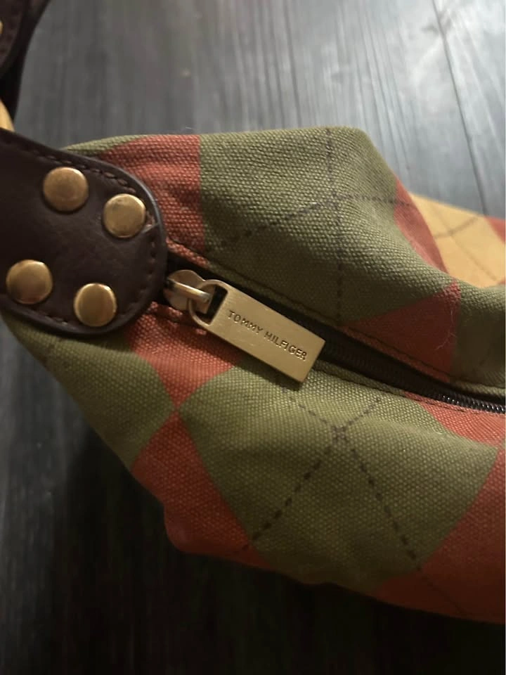 Tommy Hilfiger Purse - photo 3
