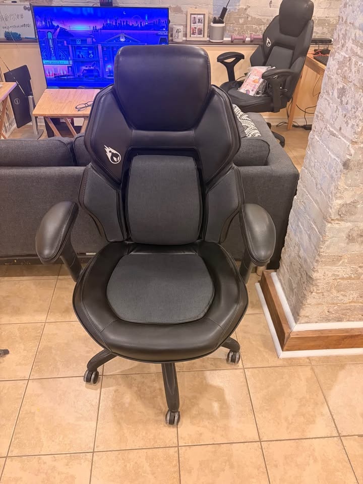 DPS Gaming Chairs (2 Chairs) - photo 3