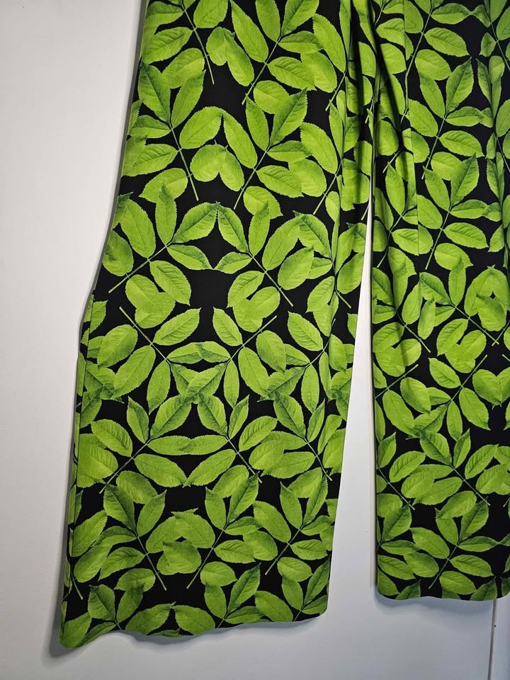Norma Kamali Leaf Print Green Black Wide-Leg Pants - photo 3