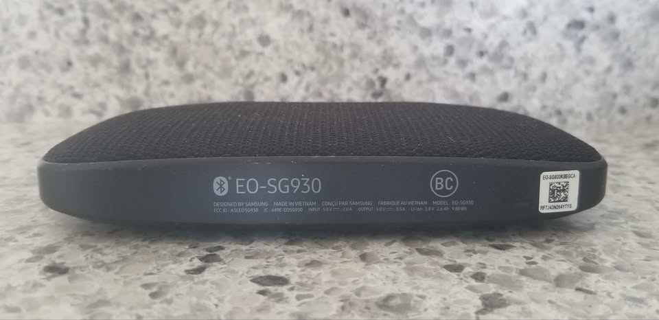 Samsung Level Box Slim Black Portable Bluetooth Speaker - photo 3