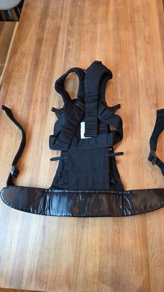 BabyBjorn Baby Carrier One, Cotton Black - photo 2