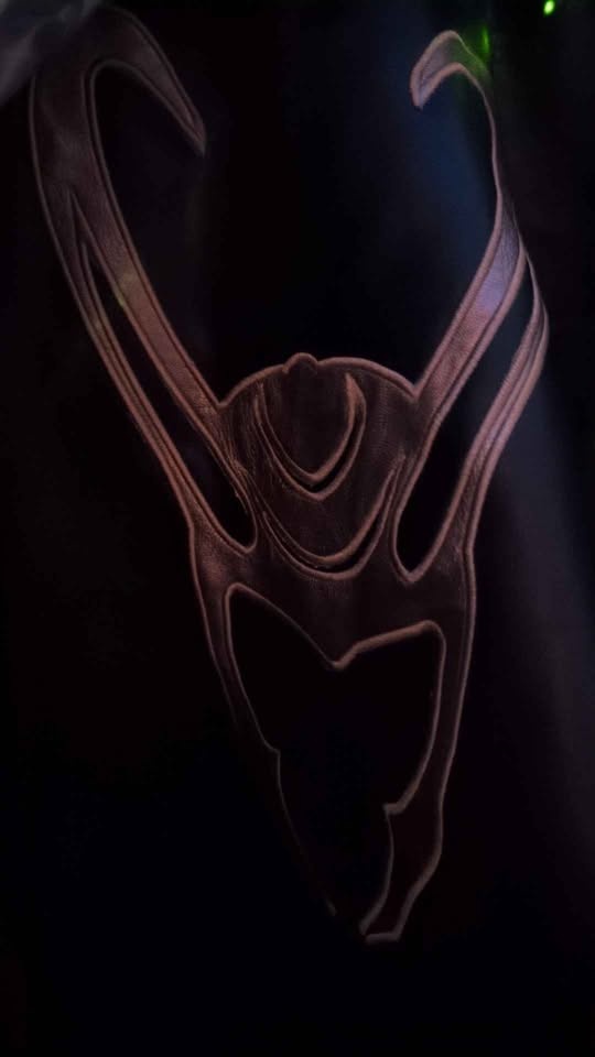 Her Universe Marvel Loki Moto Jacket Plus Size 3X - photo 5