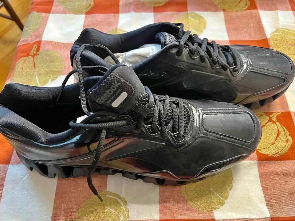 Brand New Mens Basketball Shoes - Size 13 thumbnail