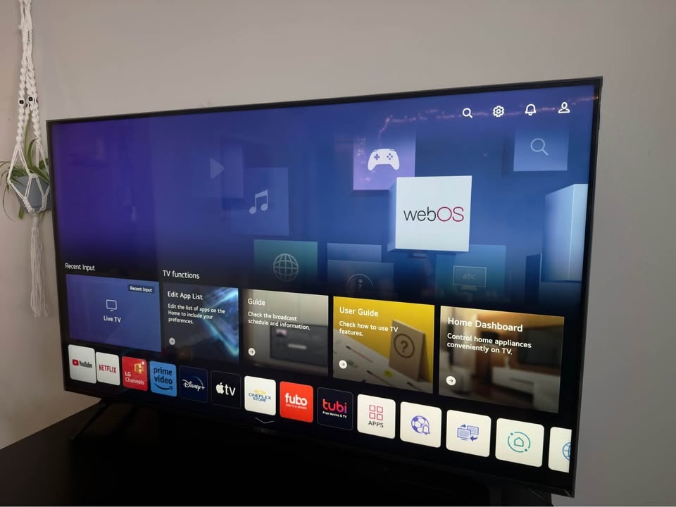 LG 55'' Smart TV - photo 2