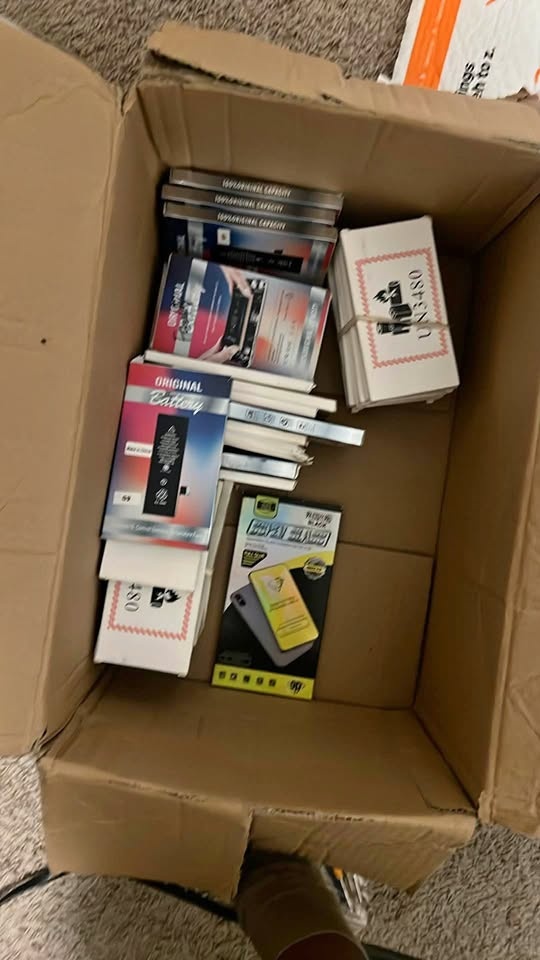 New iPhone Batteries Bulk Lot - untested