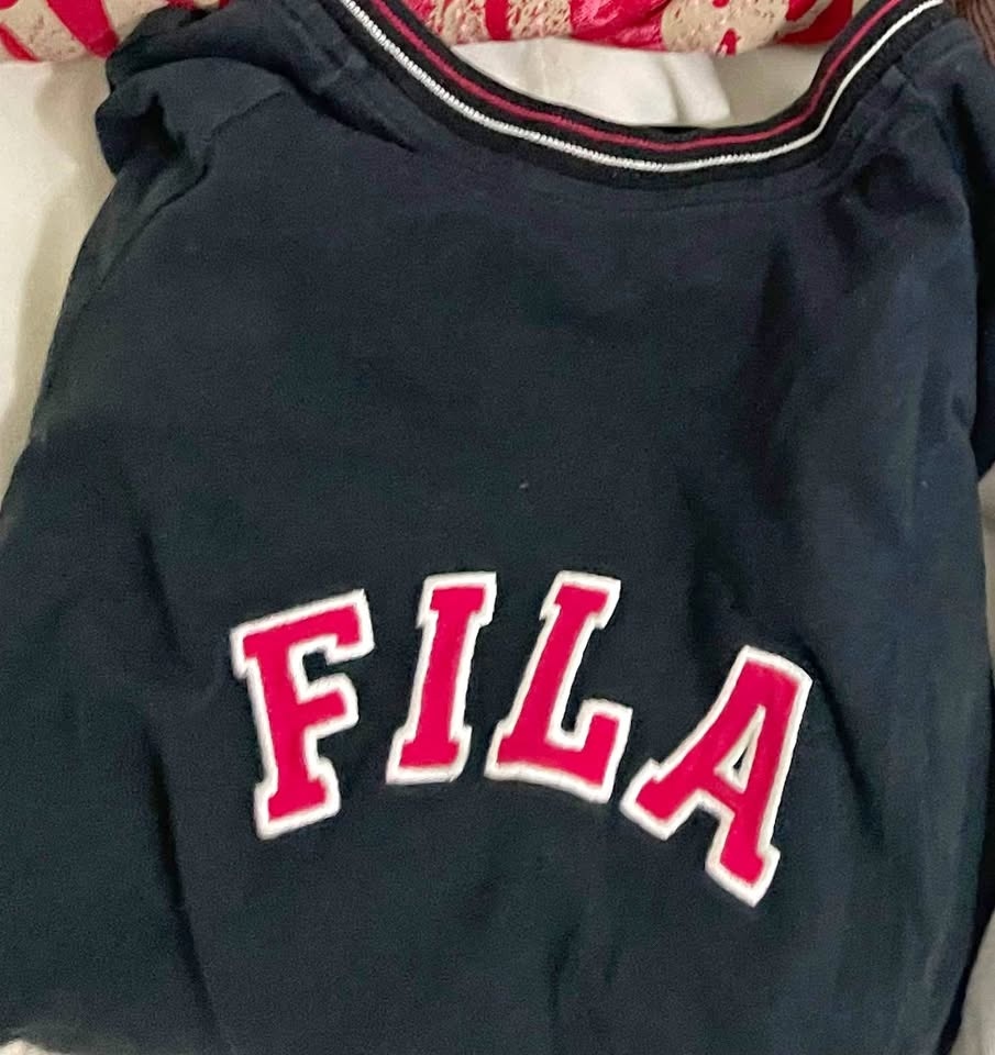 Fila top