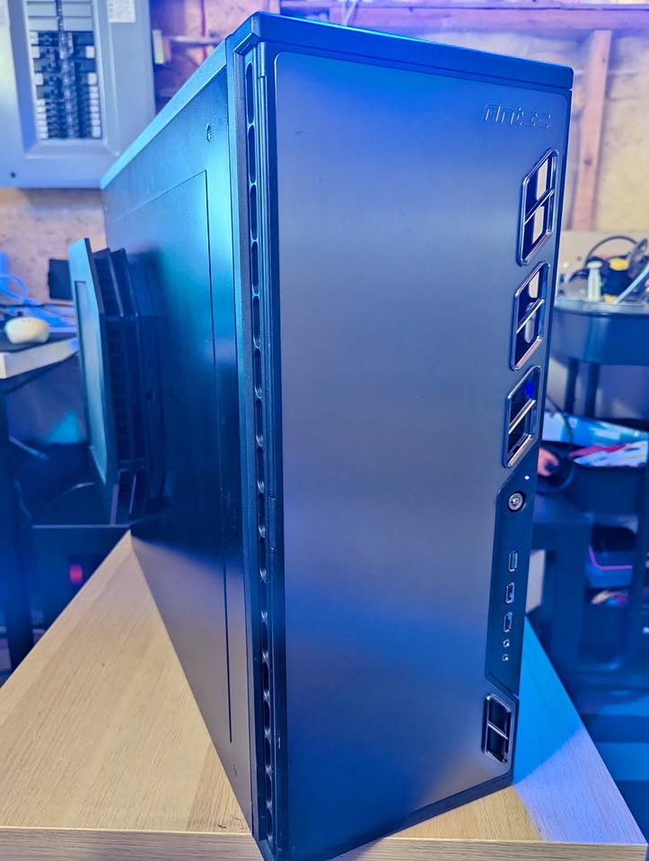 Gaming PC | i7 3960X + 32GB RAM + GTX 1660 + 1200W PSU