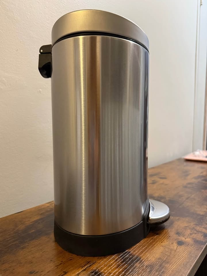 Simplehuman 6 Liter Trash Can-New (original price $50) - photo 4