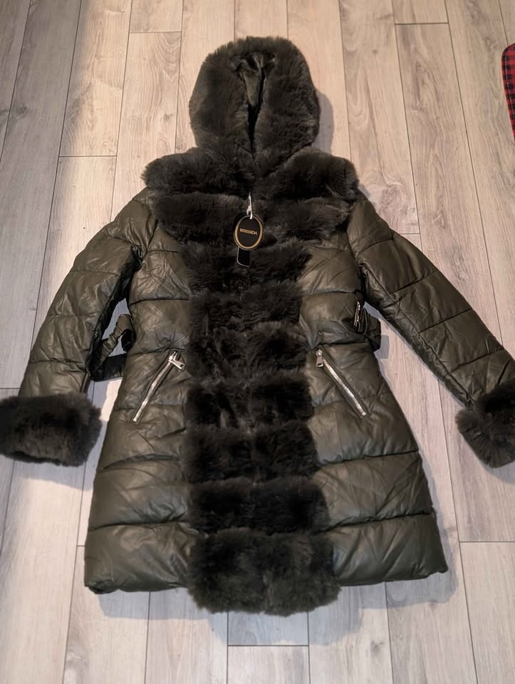 Women Fur Puffer Coat (Medium) - photo 4