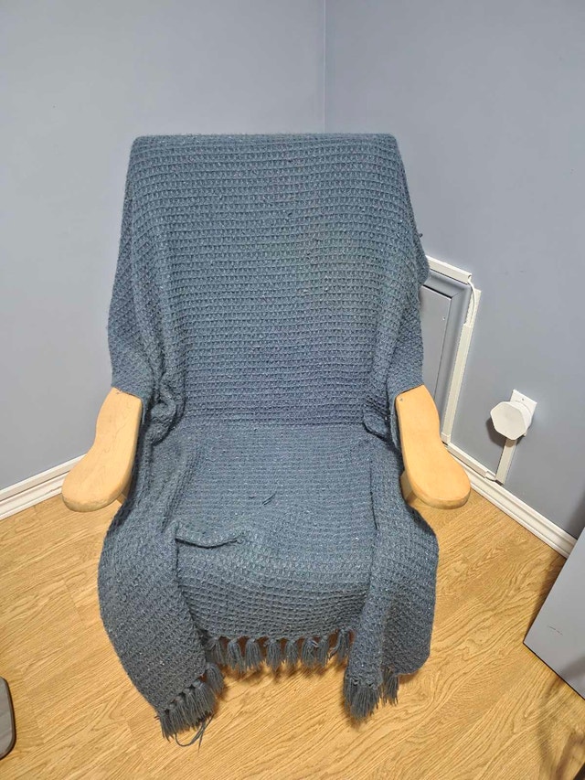 Real wood rocking chair - photo 4