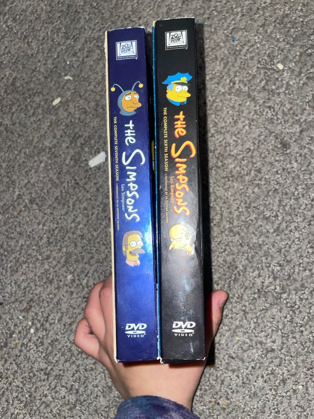 The Simpsons DVDs - Seasons 6 & 7 Collector's Editions - photo 3