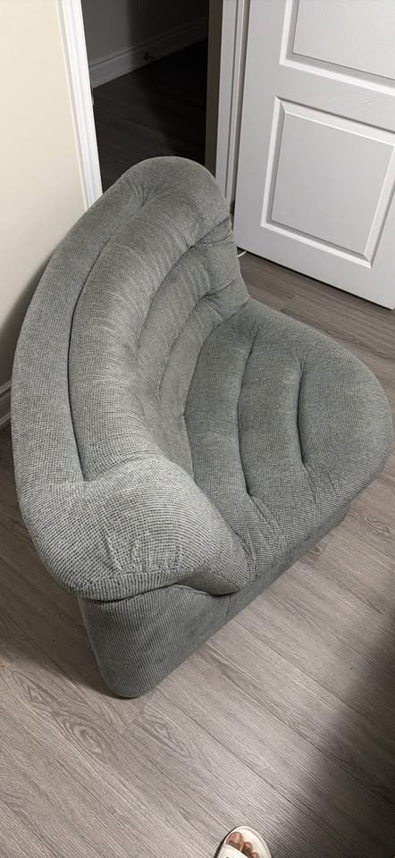 Corner Couch - photo 3