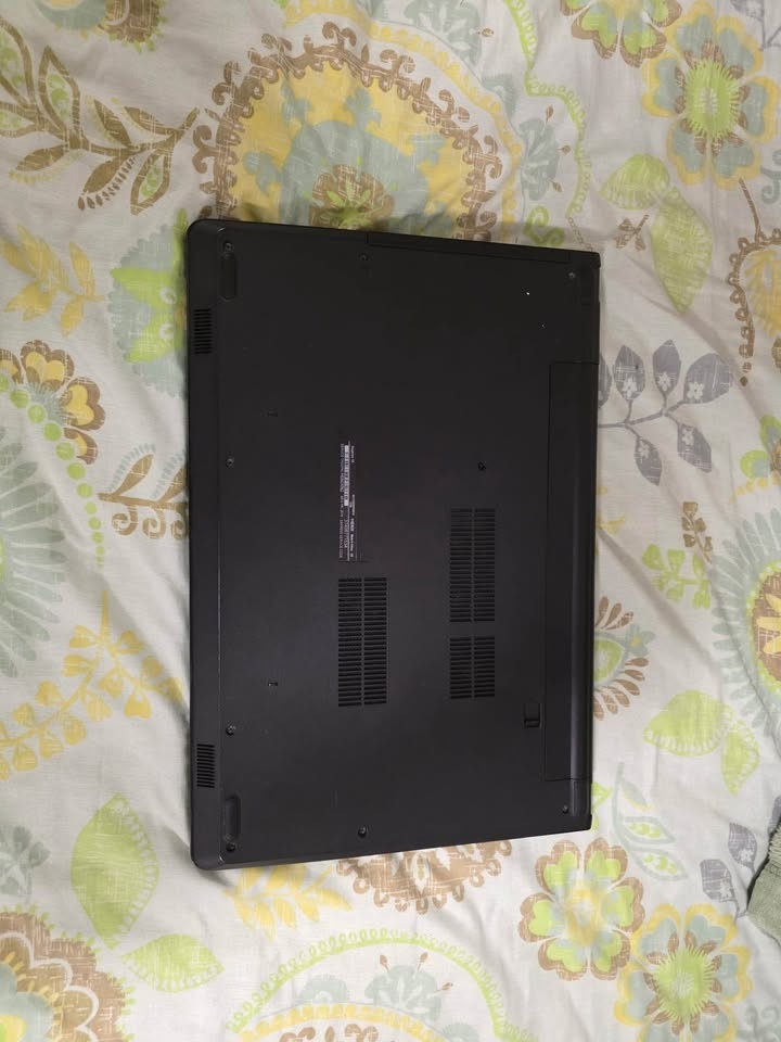 Dell Inspiron 15-3567 Laptop - photo 3