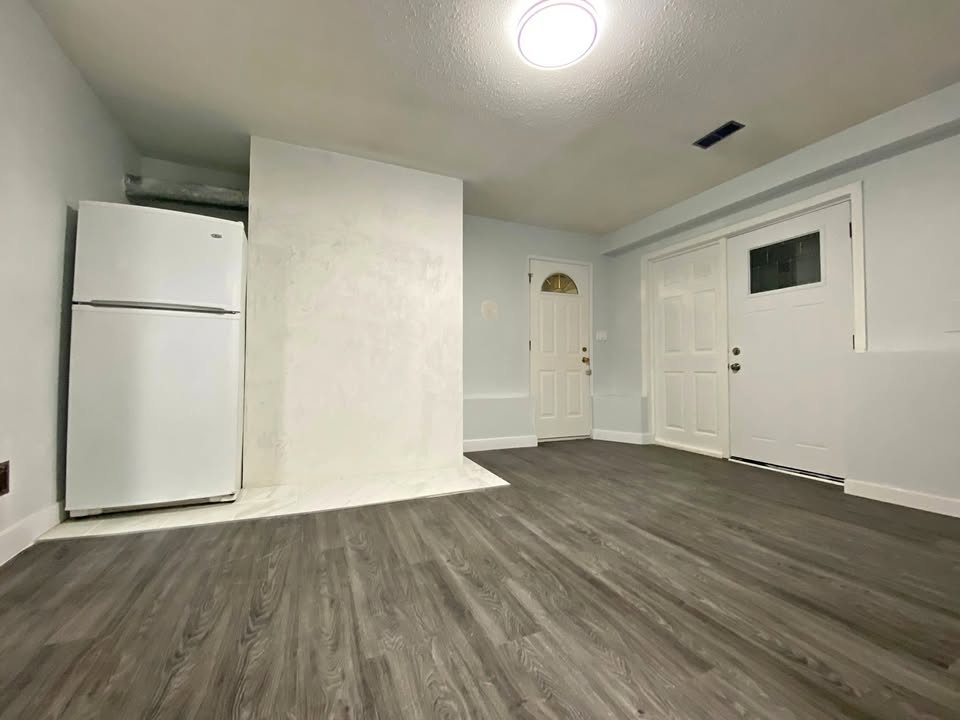 2 Beds 1 Bath House