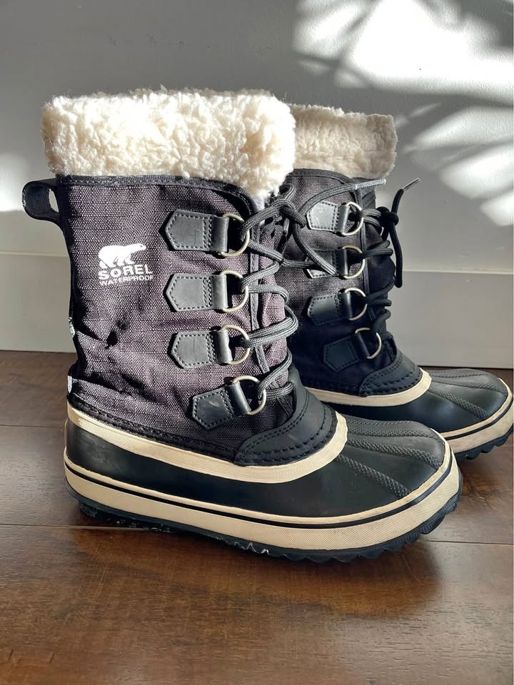 Sorel Waterproof Women's Winter Boots Size 5.5