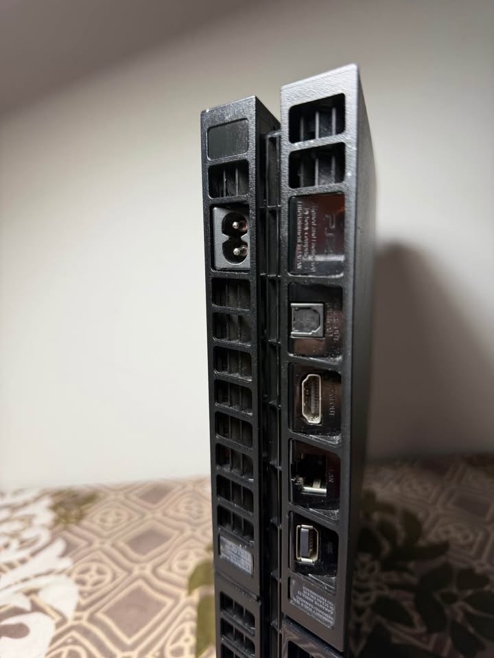 PS4 Original - 500Gb with Controller - Low Firmware - Jailbreak - photo 3