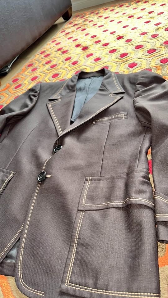 🏆 Vintage Bradford Men's Brown Blazer with Contrast Stitching