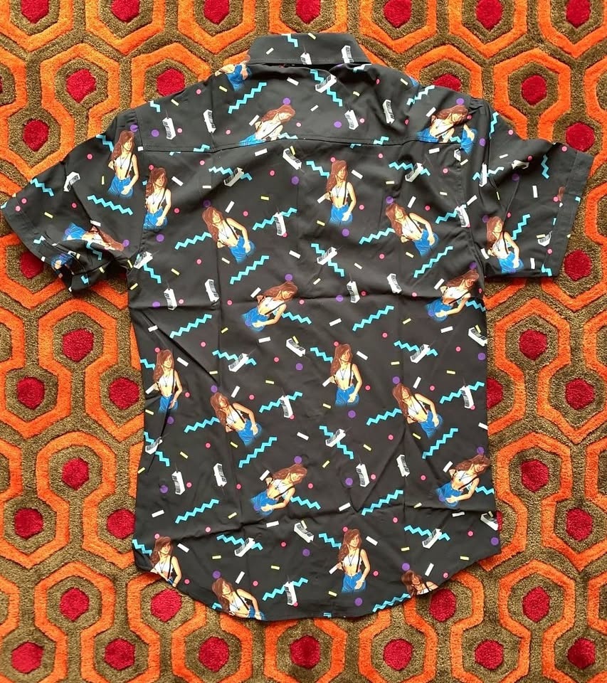 🏆 RSVLTS x Saved by the Bell Kelly Kapowski Shirt - Men's Small