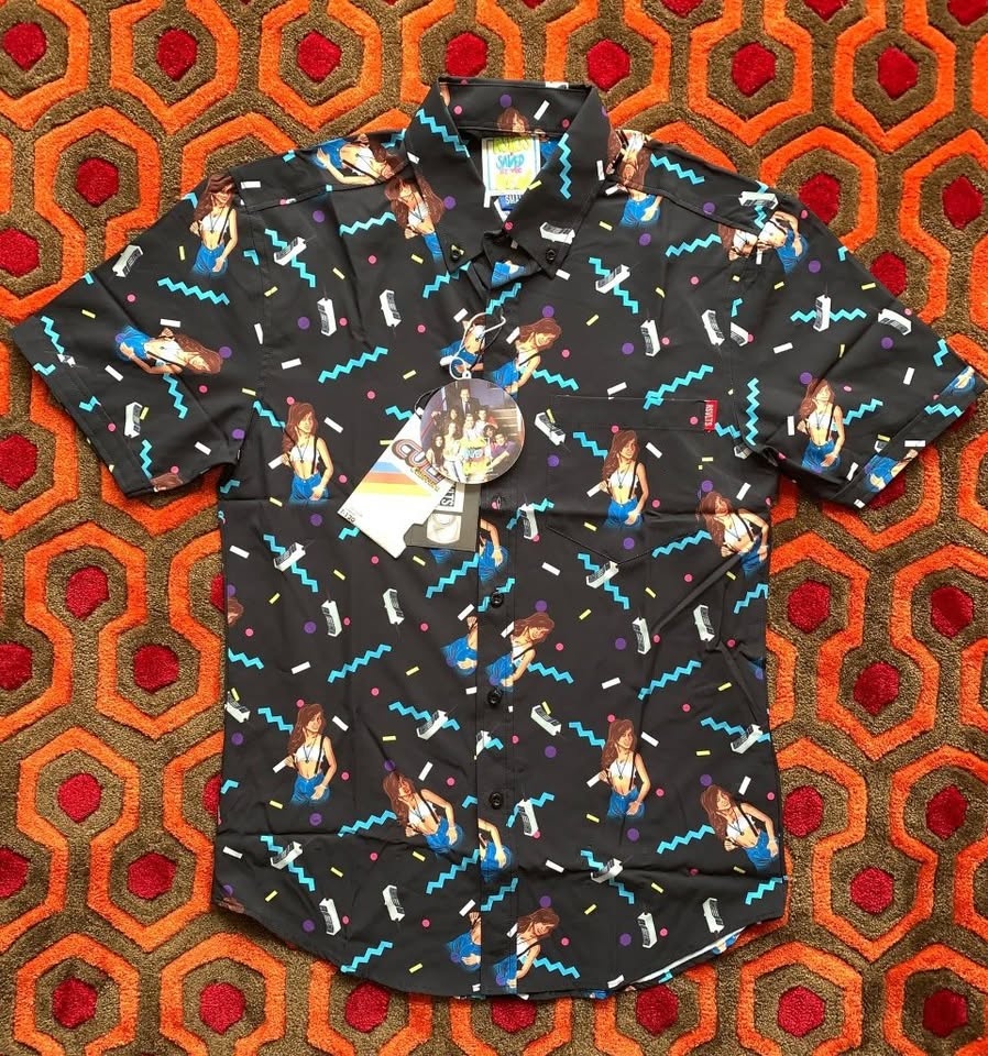 🏆 RSVLTS x Saved by the Bell Kelly Kapowski Shirt - Men's Small - photo 3