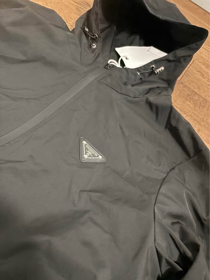 Brand new Windbreaker - photo 4