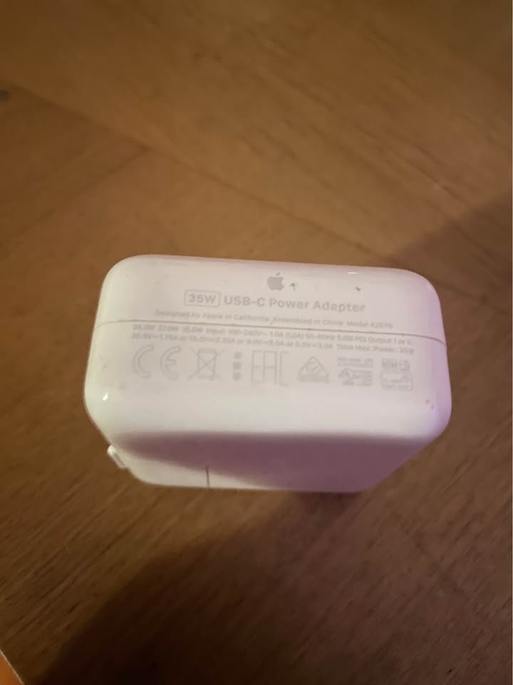 Apple 35w Dual USB-C Power Adapter - photo 2