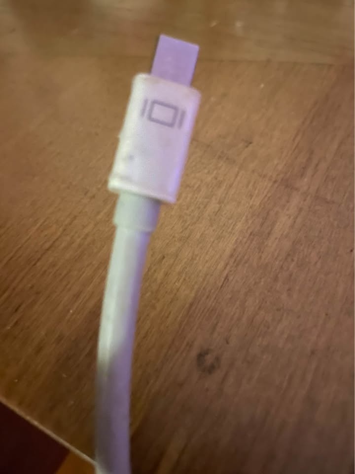 Apple Ethernet to Thunderbolt 2 Adapter - photo 3
