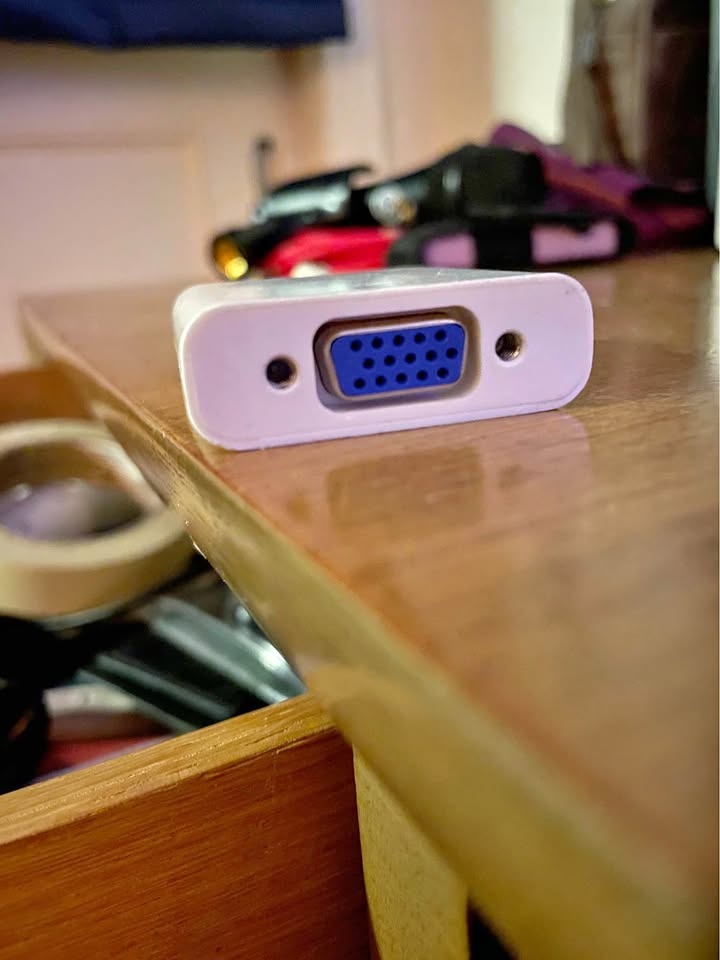 Apple VGA to Thunderbolt 2 Adapter