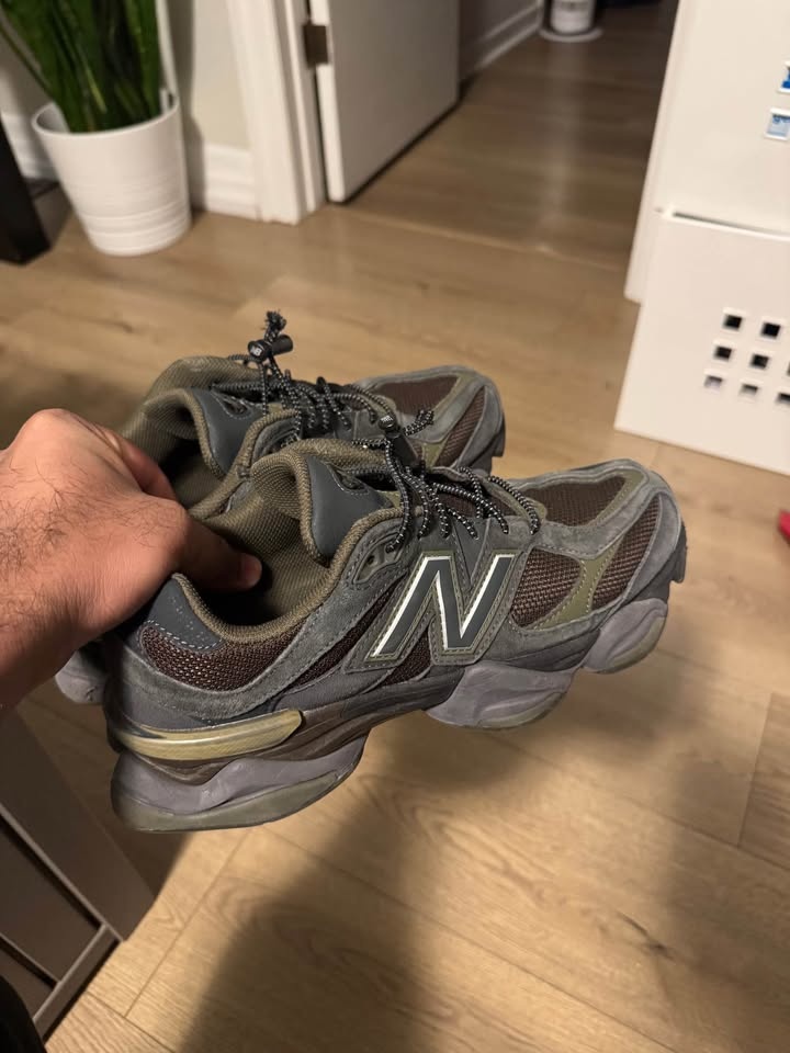 New Balance 9060 Men’s Size 9 - photo 2