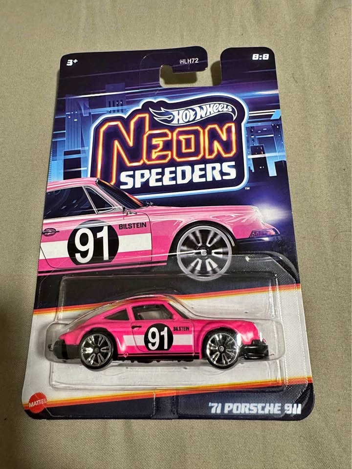 Sealed Hotwheels Neon Speeders 71 Porsche 911