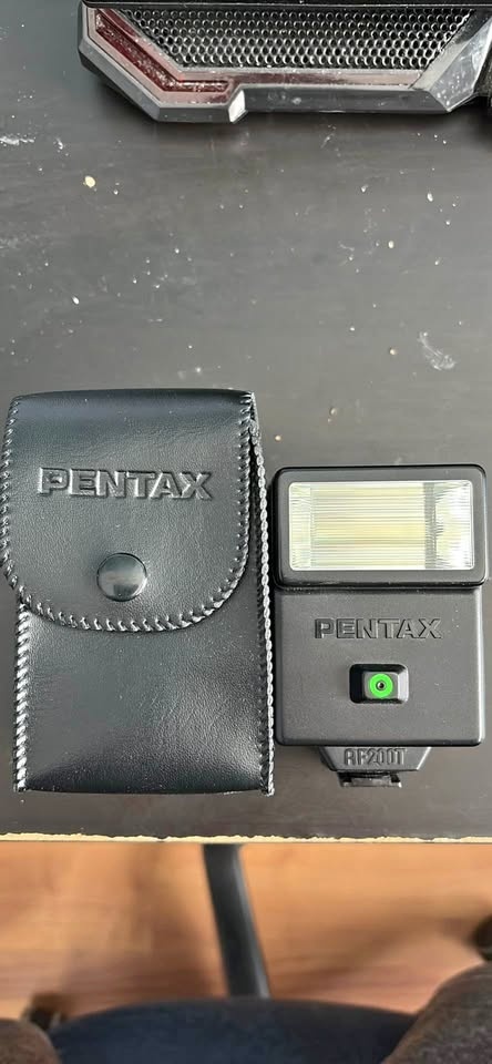 Pentax AF200T