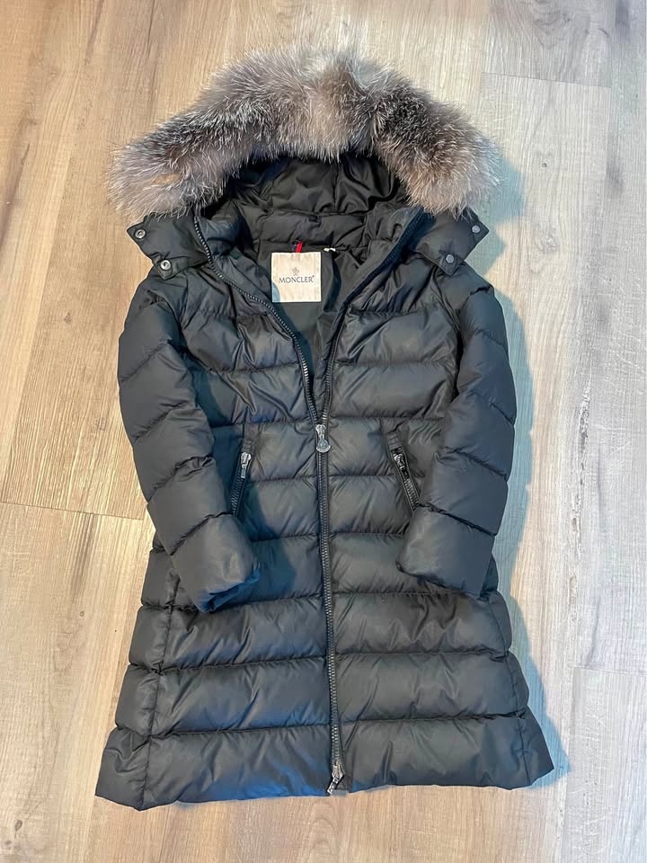 Kids Moncler size 8yrs