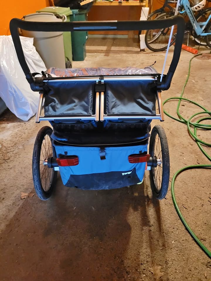 Thule Chariot Cross Double toddler bike attachment LIKE NEW