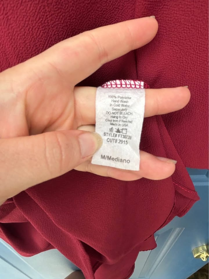 Elegant Red Button-Back Blouse – Size M - photo 3