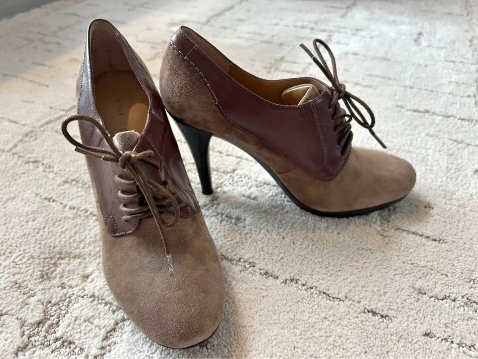 Nine West Oxford-Style Heels – Size 5.5 – Never Worn