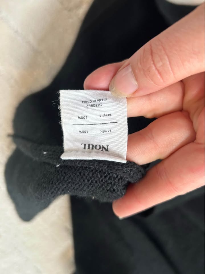 Noul Oversized Sweater Dress - Black - Low Back - Cozy Knit - photo 3