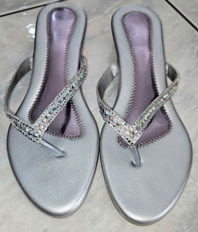Fancy Sandals - US Women's Size 6 & 7 - photo 4