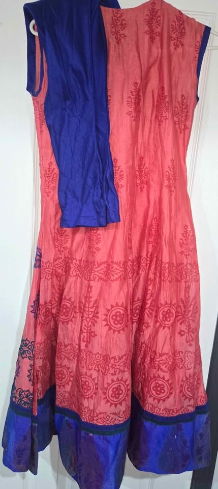 PINK Indian kurti / anarkali-style dress with matching dupatta - photo 3