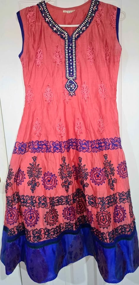 PINK Indian kurti / anarkali-style dress with matching dupatta - photo 4