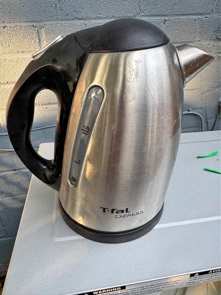 Electric kettle